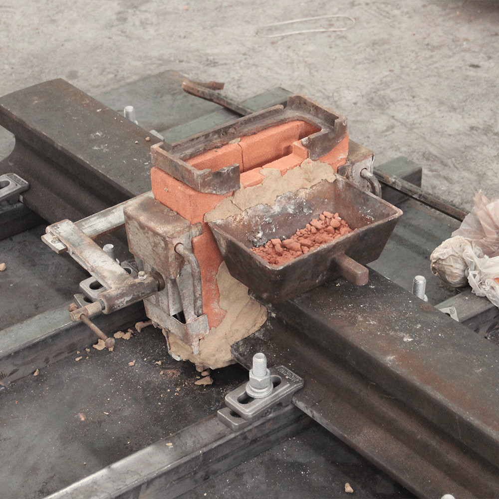 thermite welding safety pre-weld inspection crucible mold check
