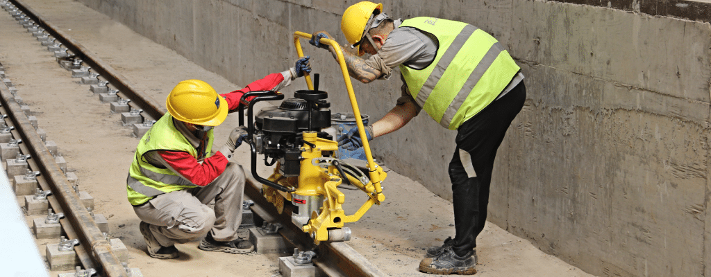 Grinding finished seamless track for thermite welding crane rail