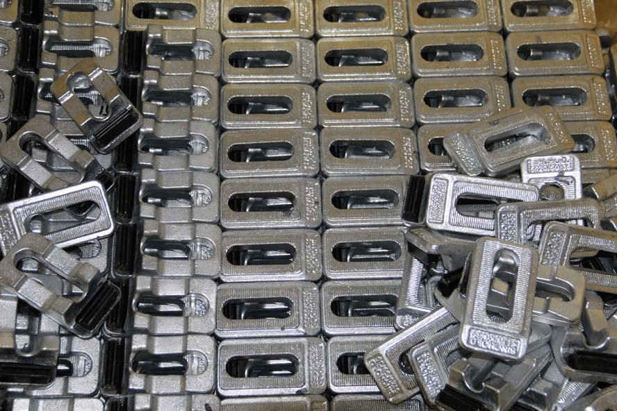 Hot-dip galvanizing rail clips