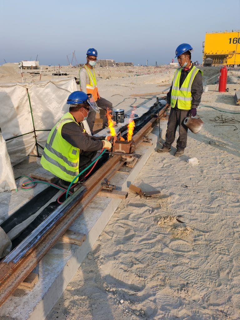 Thermite welding of crane rail joints in shipyard project
