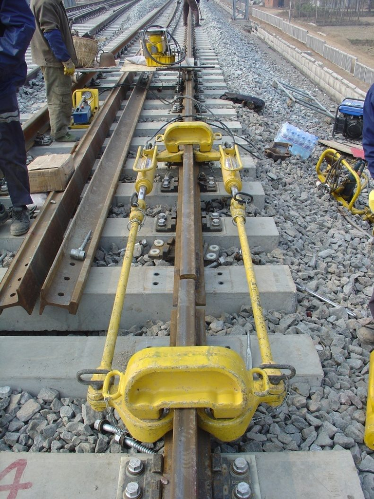 Tip point adjustment with a steel wedge and aligner
