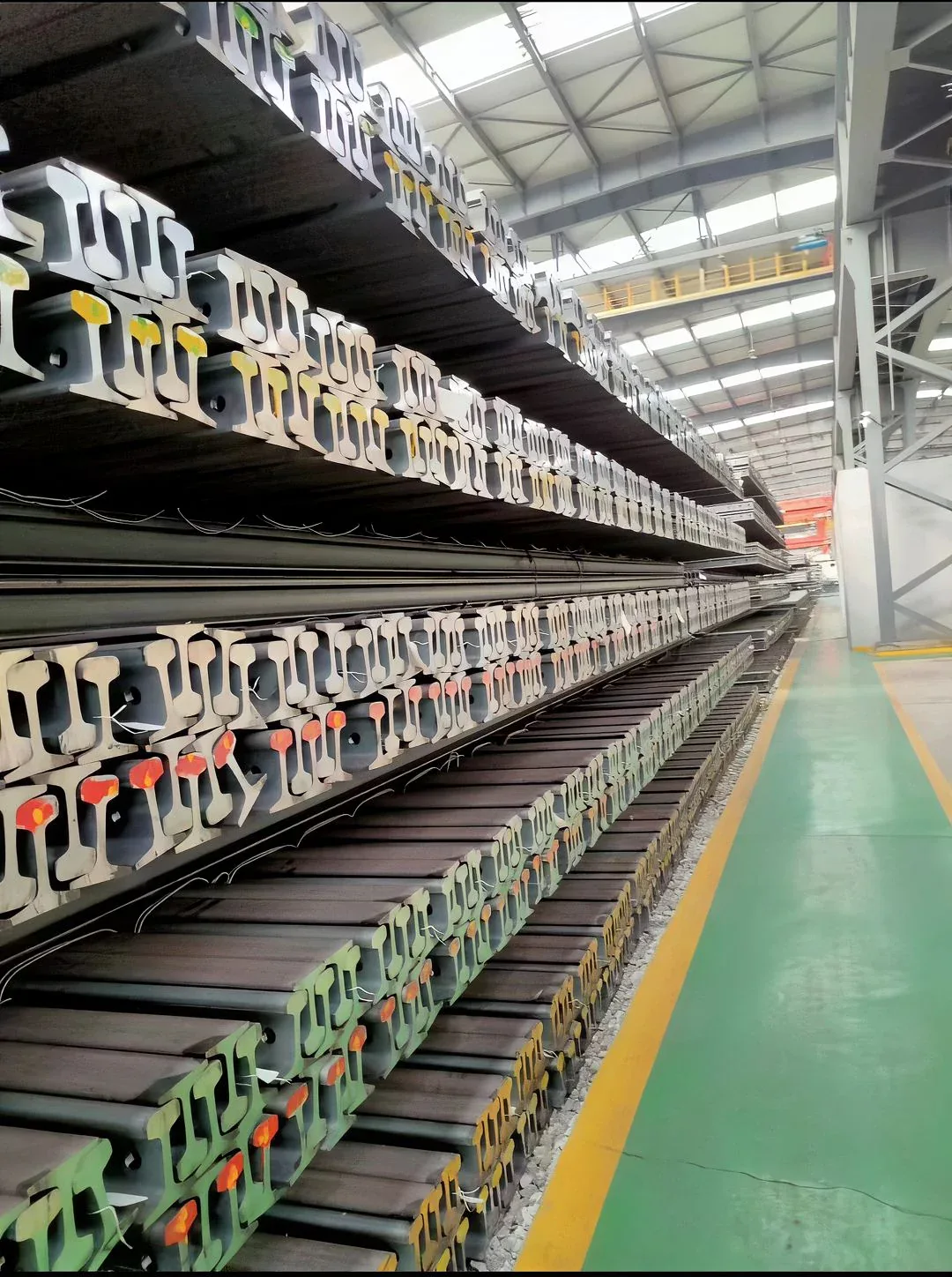 GB QU-series crane rail bundled in the workshop